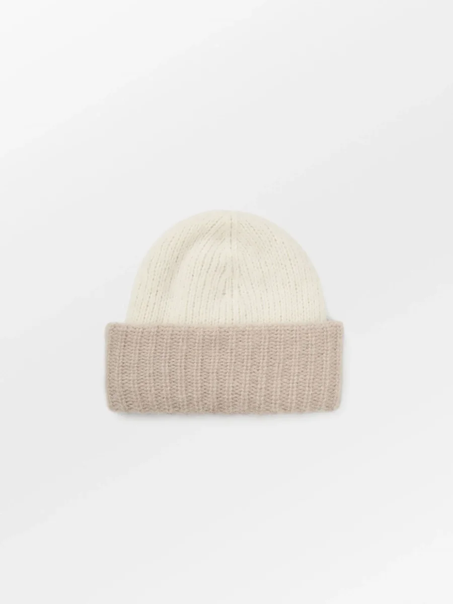 Two-toned Soloma Beanie